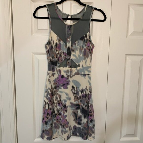 Silence + Noise Abstract Dress - Picture 1 of 5